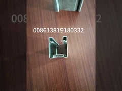 Macchina per la produzione di vassoi per cavi di perforatura a pressione separata con servo guida