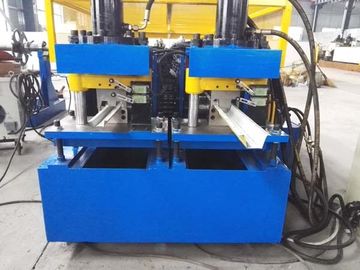 5000 kg Capacità Stampone e tracciato per la formazione di rotoli per 12-15 m/min