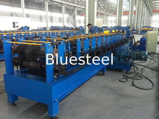 Velocità 15-20m/min PLC Controllo Purlin Machine Alta precisione