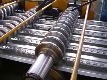 macchina di formazione di strato della piattaforma dell'asse di 70mm con 15-20m/min che forma velocità